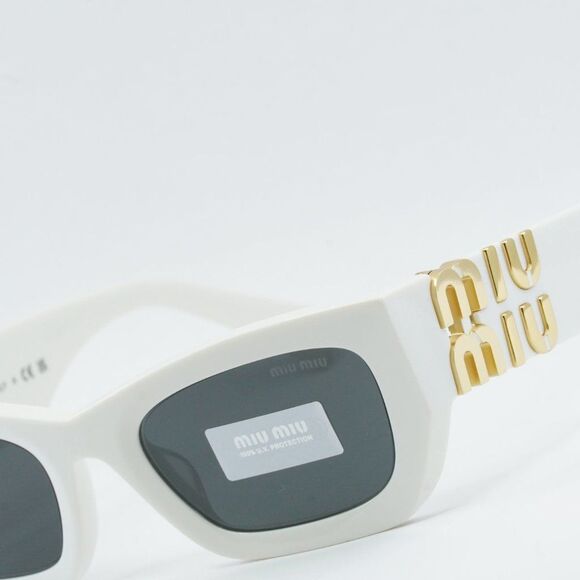NEW MIU MIU MU09WS 1425S0 WHITE DARK GREY SUNGLASSES - Picture 8 of 15